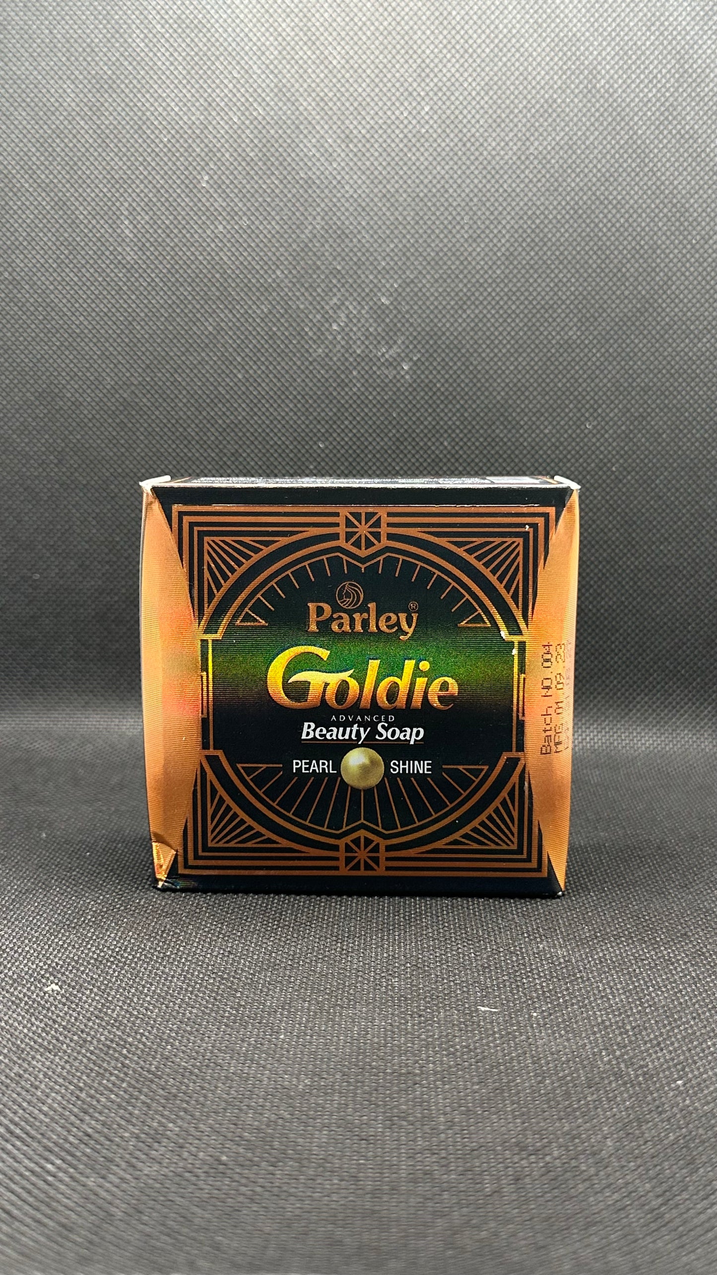 Savon anti-tâche  - Parley Goldie Soap